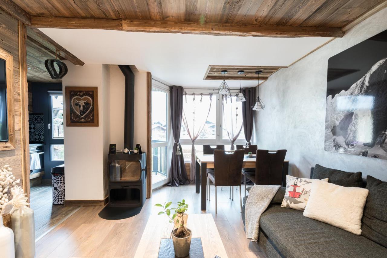 Le Nid D'Aigle Apartment เลอุชส์ ภายนอก รูปภาพ