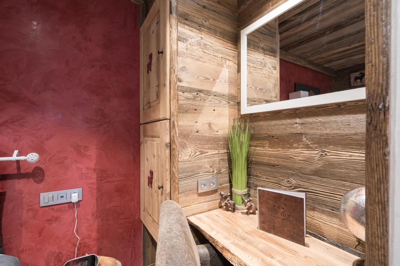 Le Nid D'Aigle Apartment เลอุชส์ ภายนอก รูปภาพ