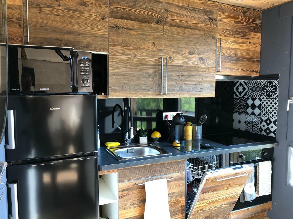 Le Nid D'Aigle Apartment เลอุชส์ ภายนอก รูปภาพ