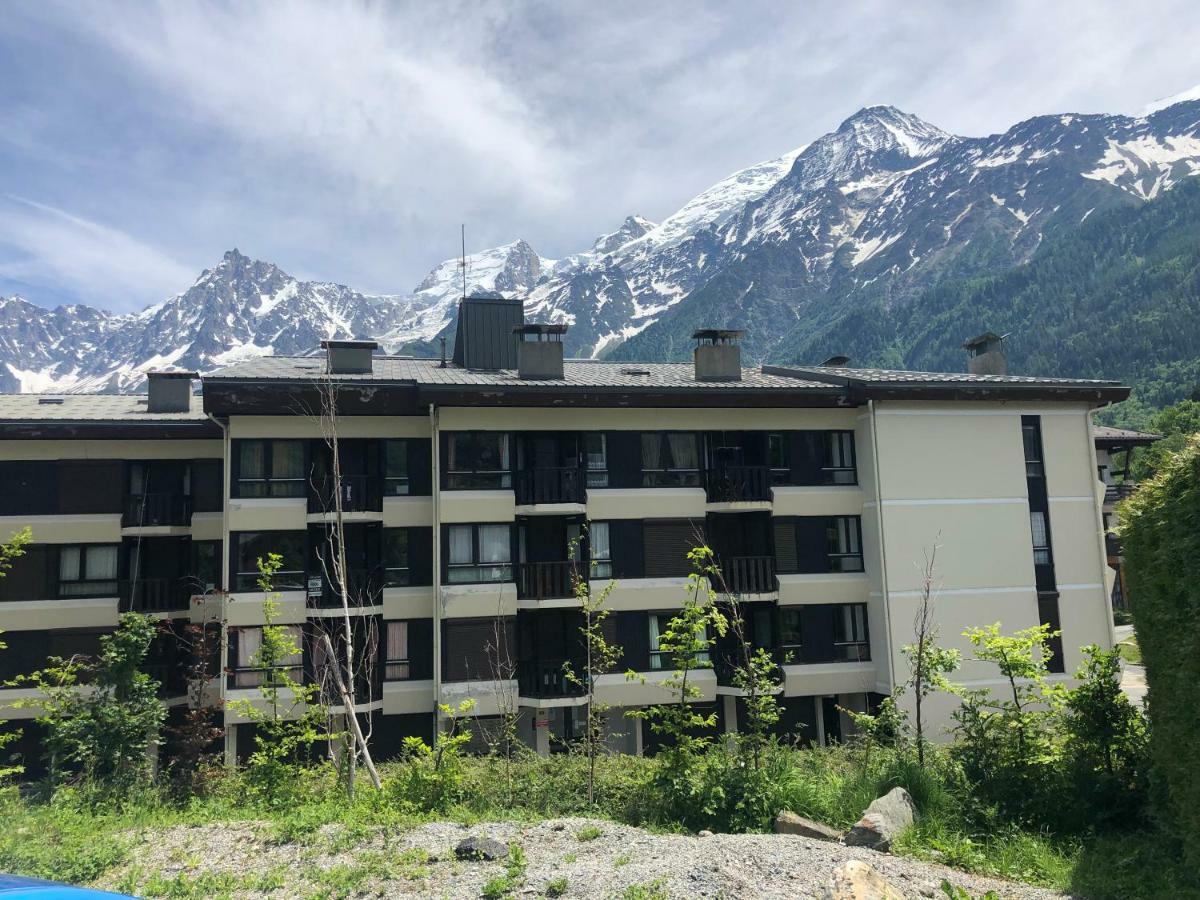 Le Nid D'Aigle Apartment เลอุชส์ ภายนอก รูปภาพ